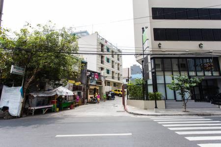 San Agustin Residences Makati City Esterno foto