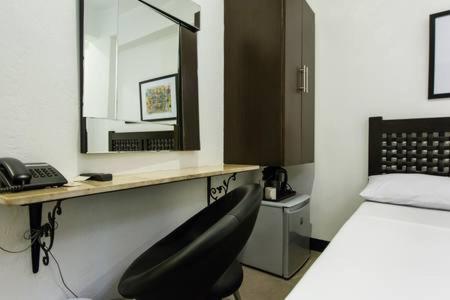 San Agustin Residences Makati City Esterno foto