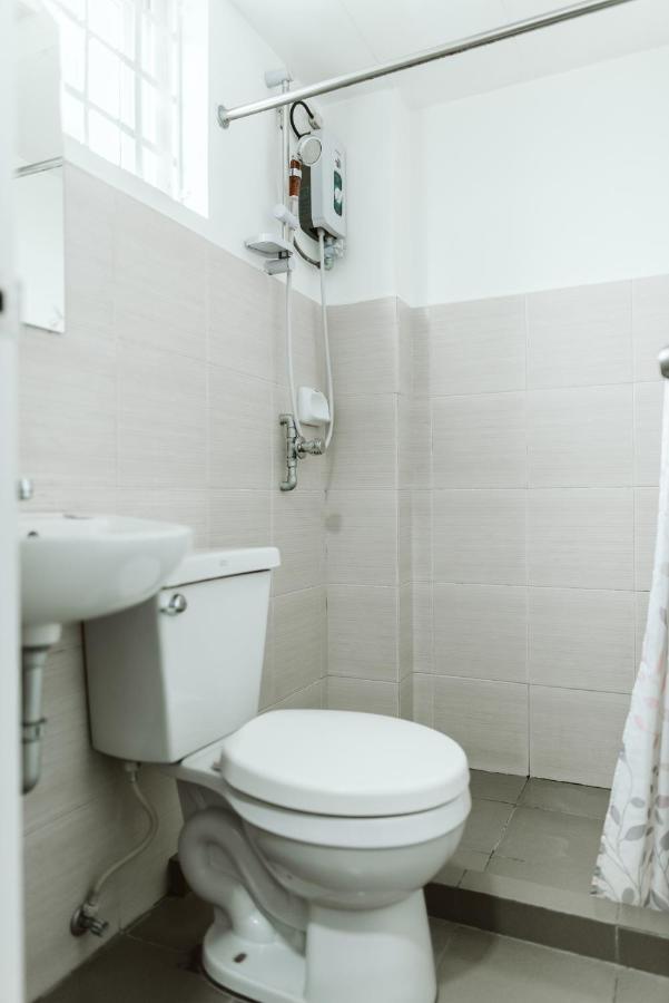 San Agustin Residences Makati City Esterno foto