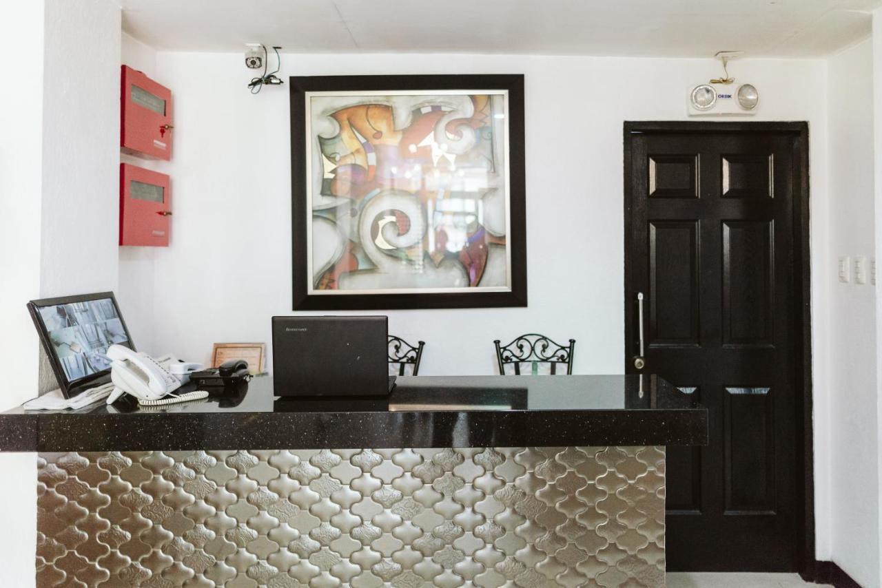 San Agustin Residences Makati City Esterno foto