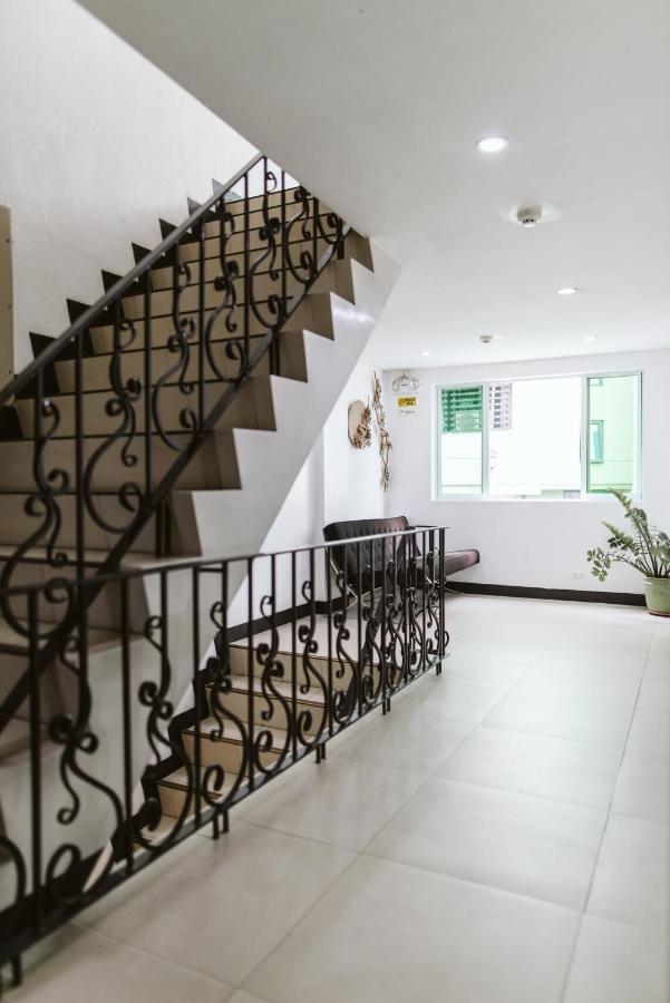 San Agustin Residences Makati City Esterno foto